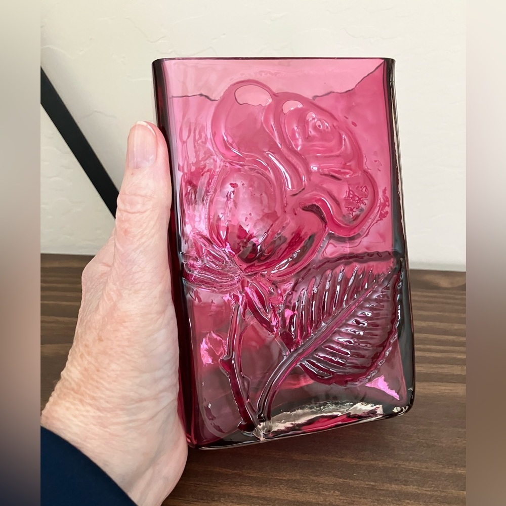 Vintage Pilgrim Glass Cranberry Red Embossed Rose Square Vase. - Picture 3 of 5
